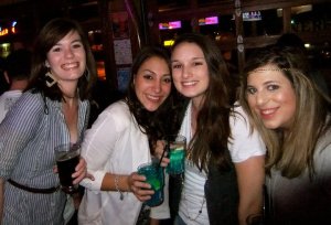 76567_10150128978734202_2479383_n